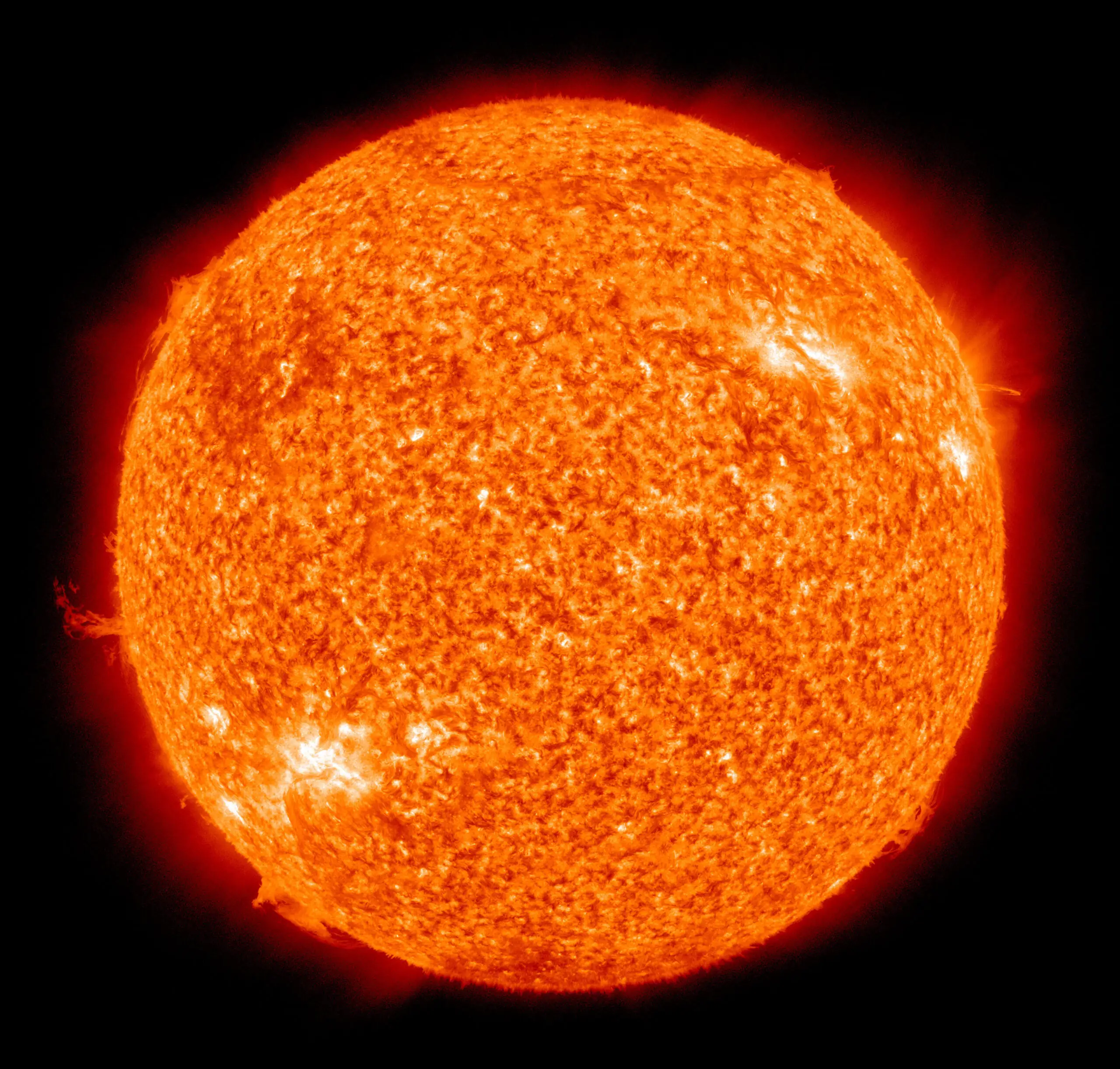 Image haute résolution du Soleil, sphère de plasma, prise par le satellite SDO de la NASA.